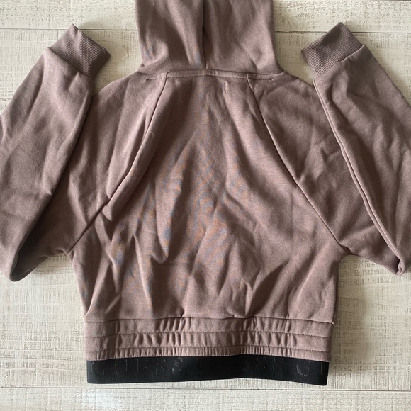 Guess Cropped Logo Hoodie [NWT] - Picture 2 of 9